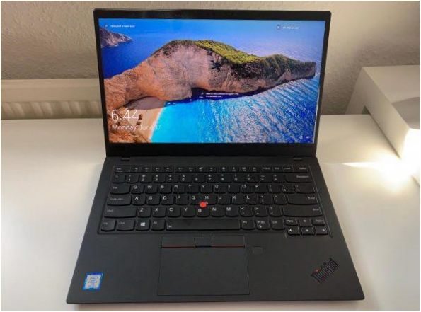 Ultrabook Lenovo THINKPAD X1 Carbon (7a generazione)